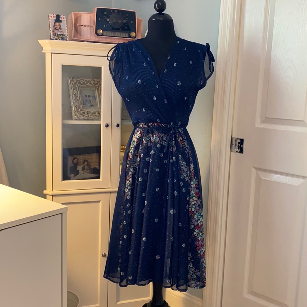 VINTAGE 70s Sheer floral dress